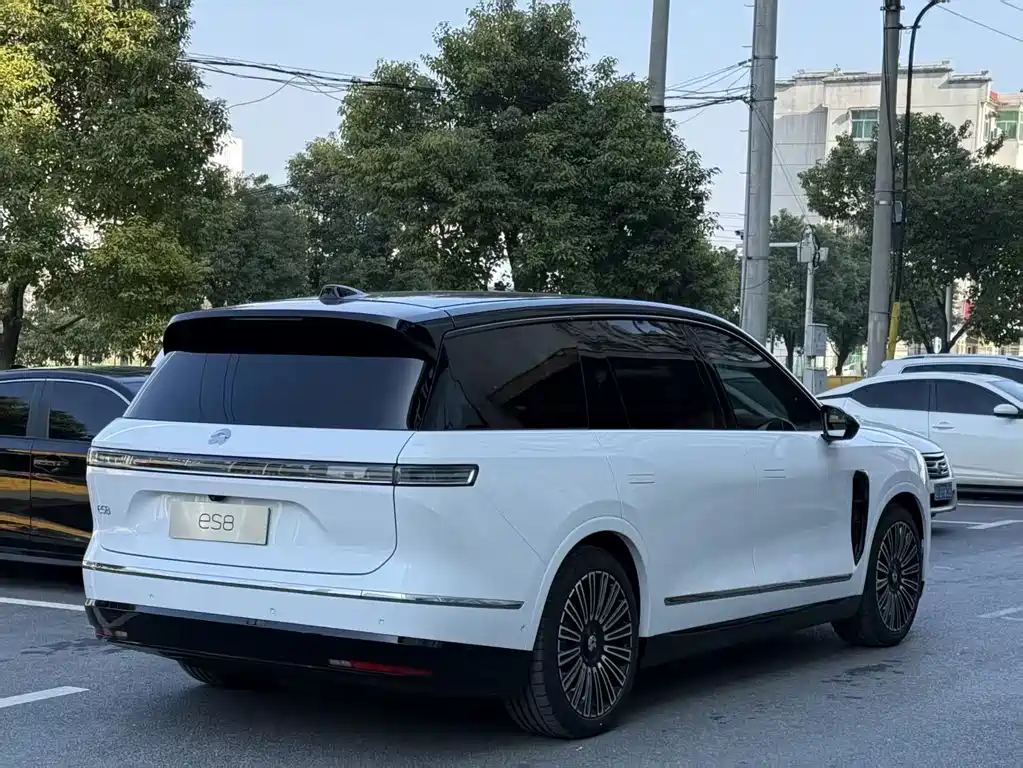 NIO ES8 — миниатюра 6