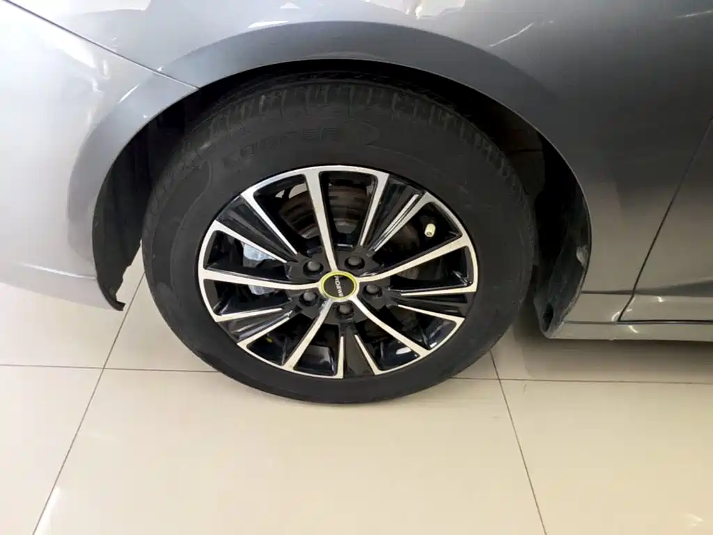Roewe i5 — миниатюра 23