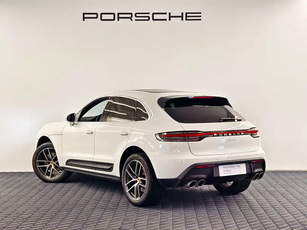 Porsche Macan — миниатюра 6