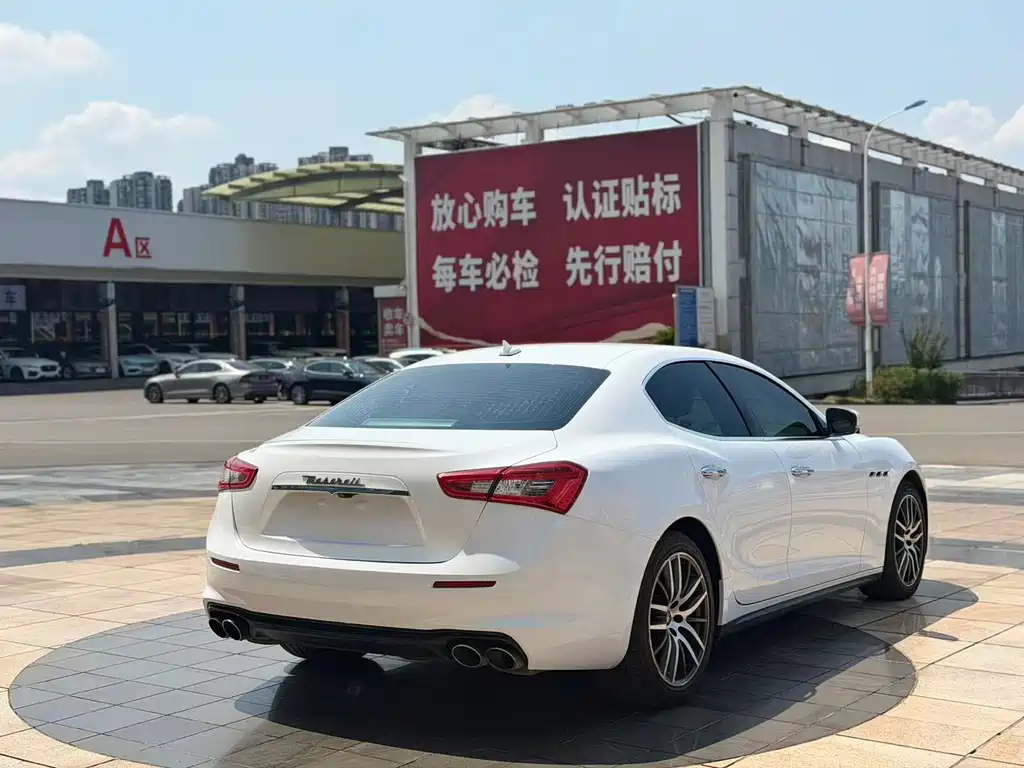 Maserati Ghibli — миниатюра 4