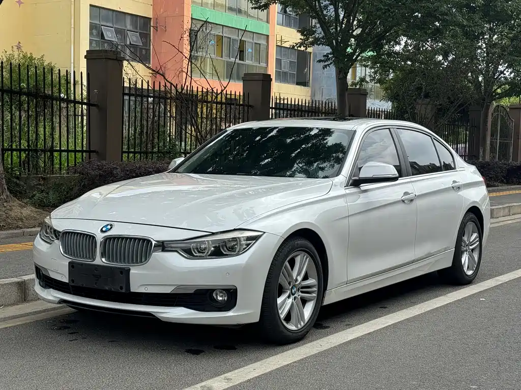 Купить BMW 3 Series