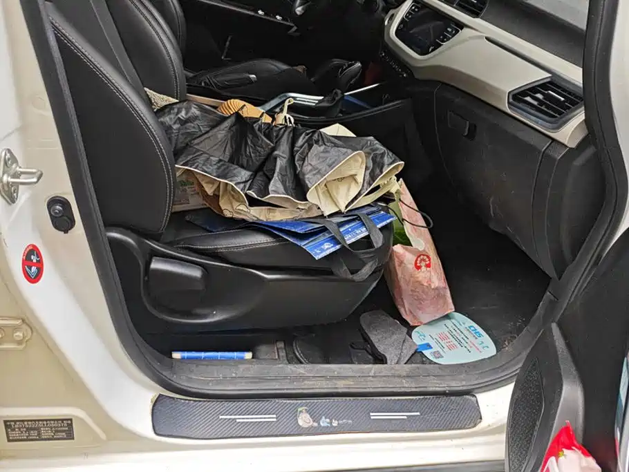 Geely Vision X3 — миниатюра 8