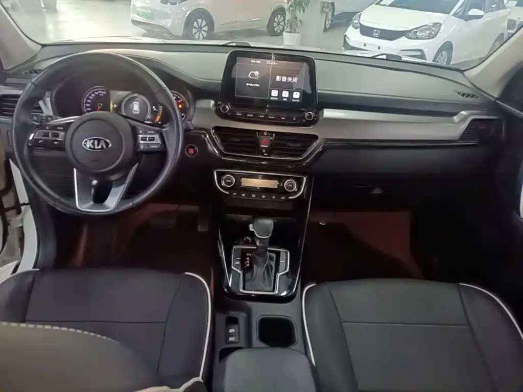 Kia Sportage — миниатюра 10