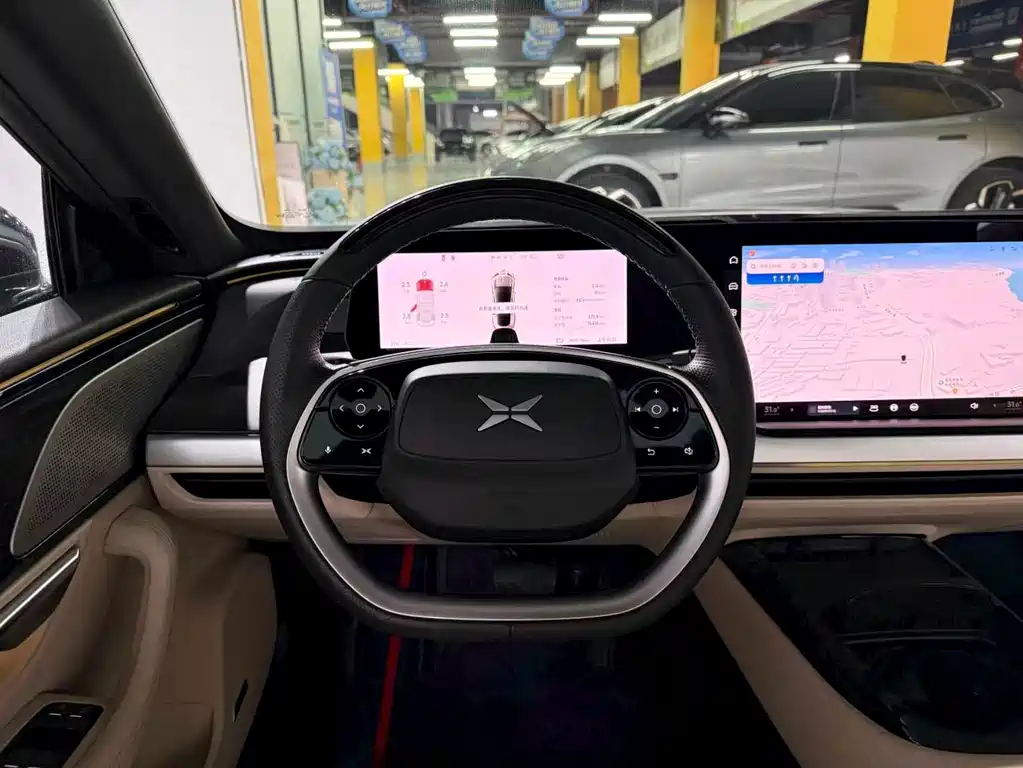 XPeng P7 — миниатюра 12