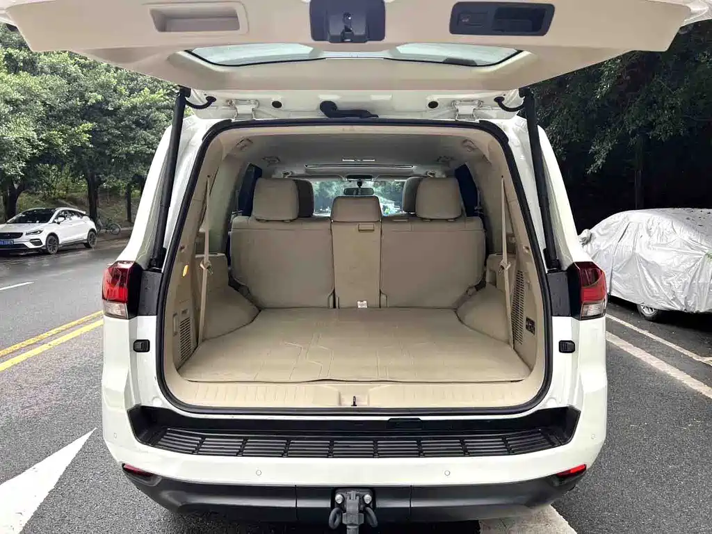 Toyota Land Cruiser — миниатюра 6