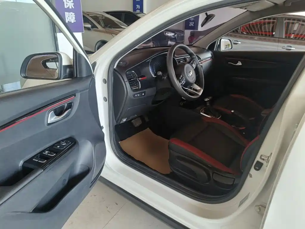 Kia KX Cross — миниатюра 16