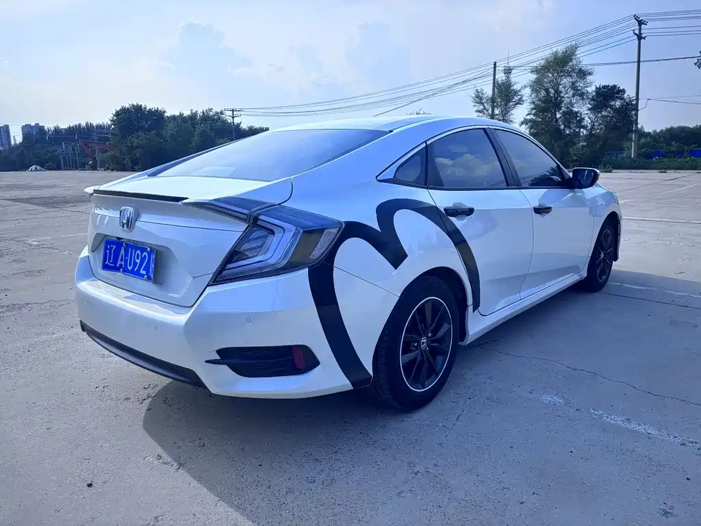 Honda Civic 2019 220TURBO CVT V