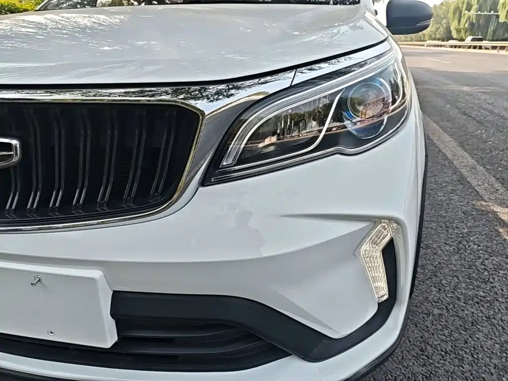 Geely Vision X3 — миниатюра 24