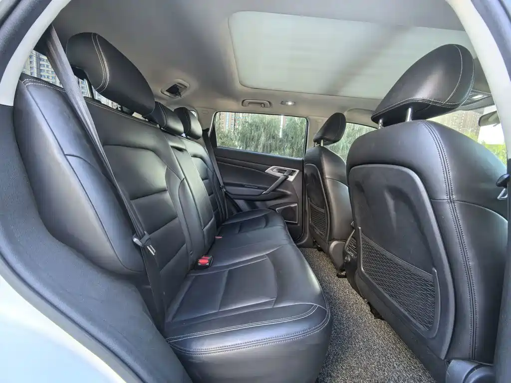 Geely Boyue — миниатюра 10