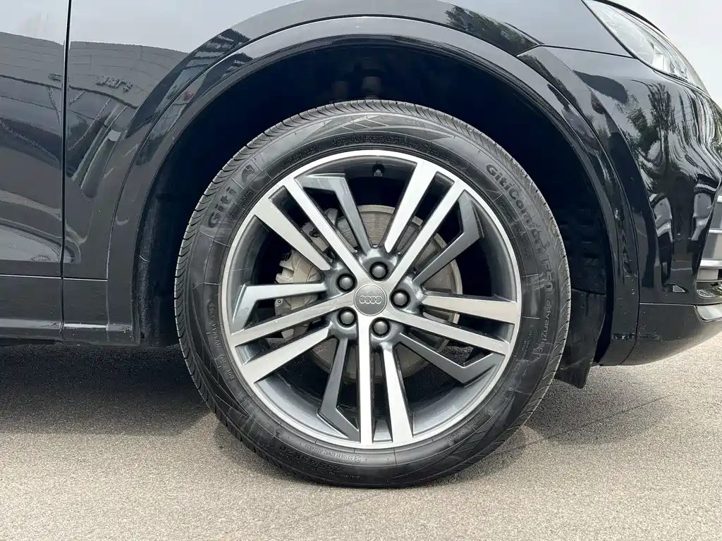 Audi Q5L — миниатюра 15