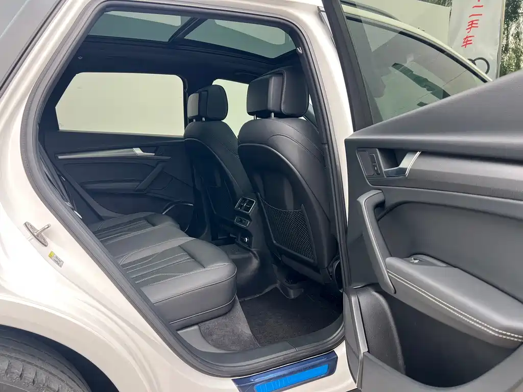 Audi Q5L — миниатюра 10