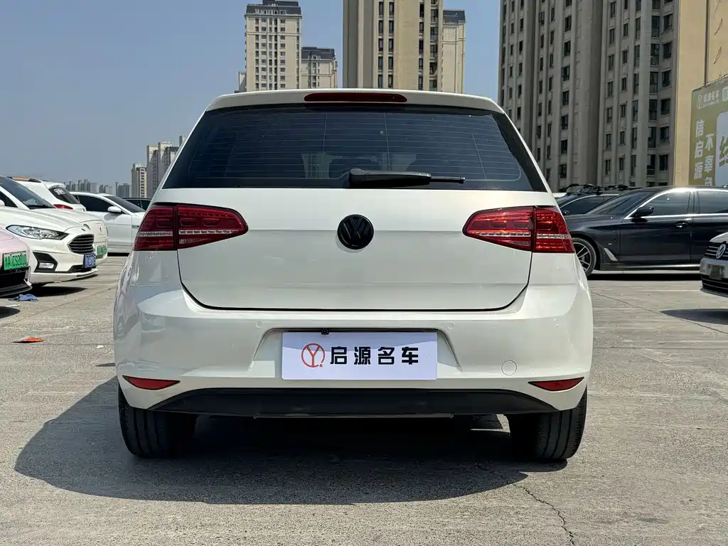 Volkswagen Golf — миниатюра 5