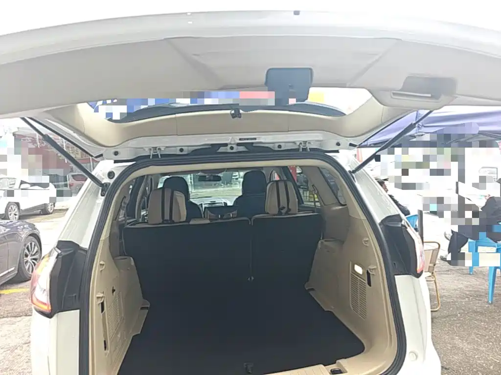 Ford Edge — миниатюра 19