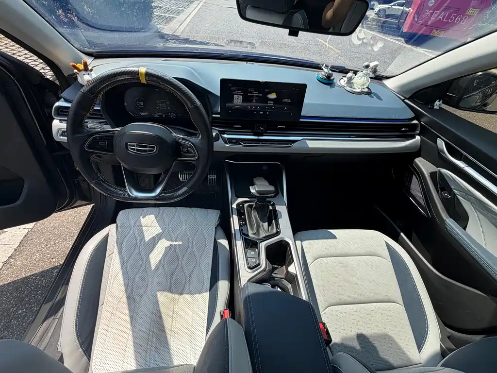Geely Emgrand — миниатюра 8