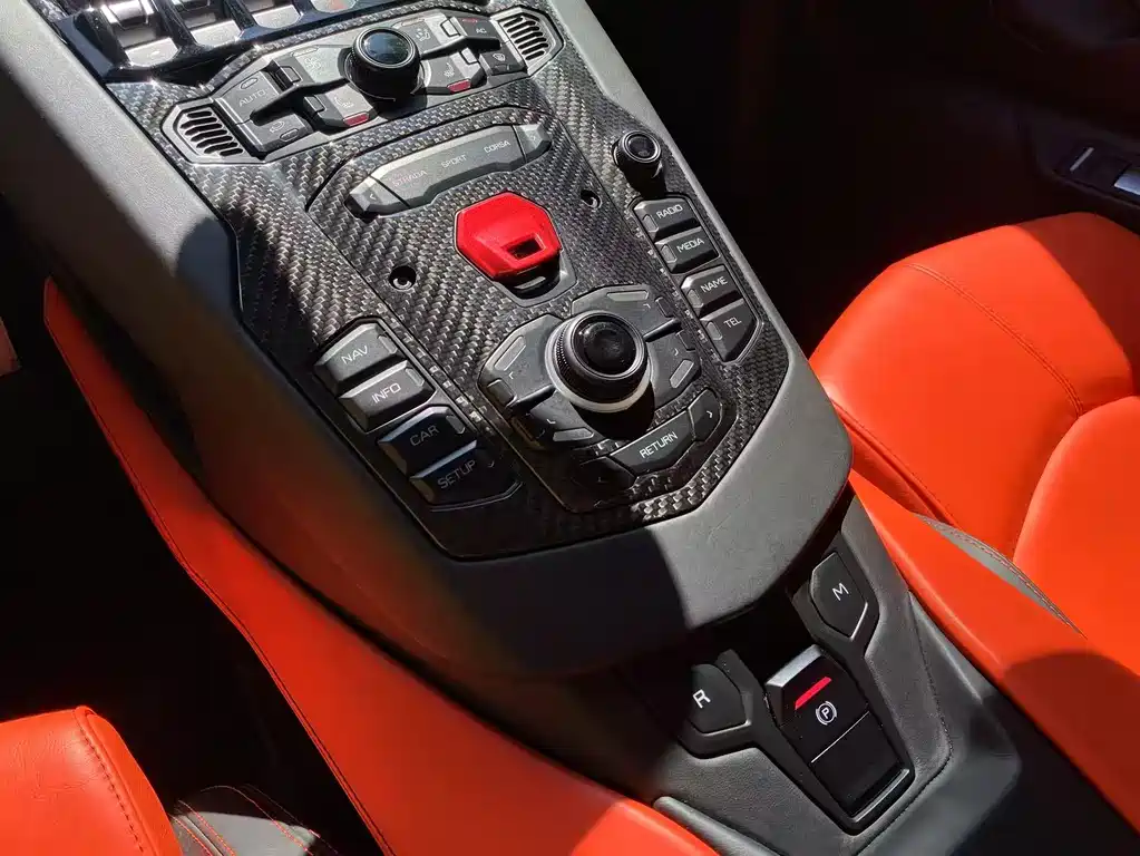 Lamborghini Aventador 2011 LP 700-4
