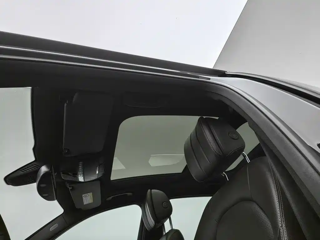 Mercedes-Benz GLC — миниатюра 14
