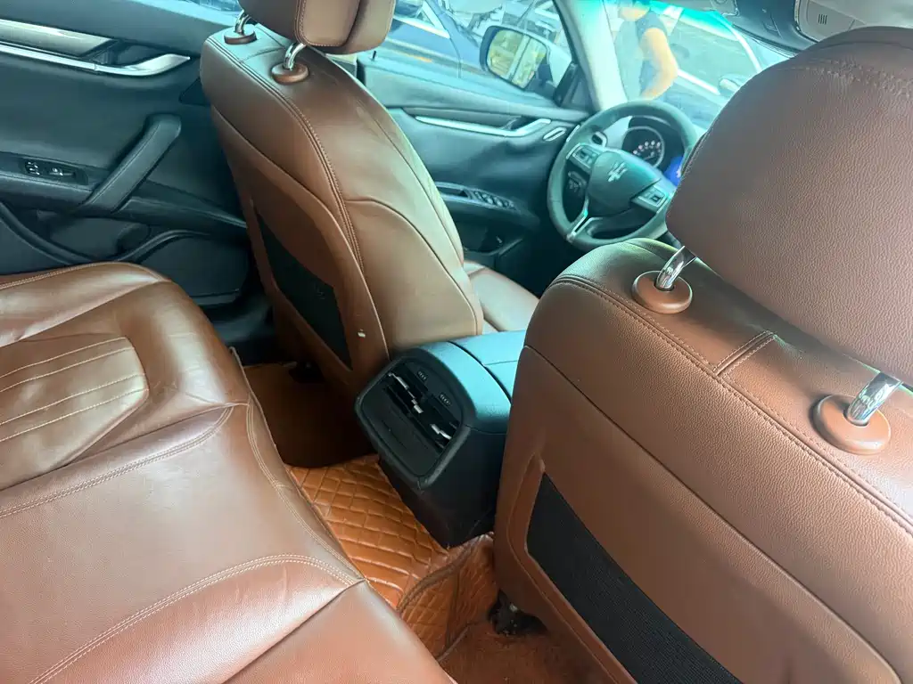 Maserati Ghibli — миниатюра 11