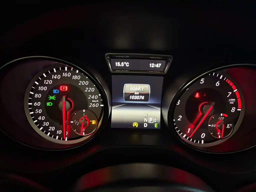 Mercedes-Benz GLA — миниатюра 6