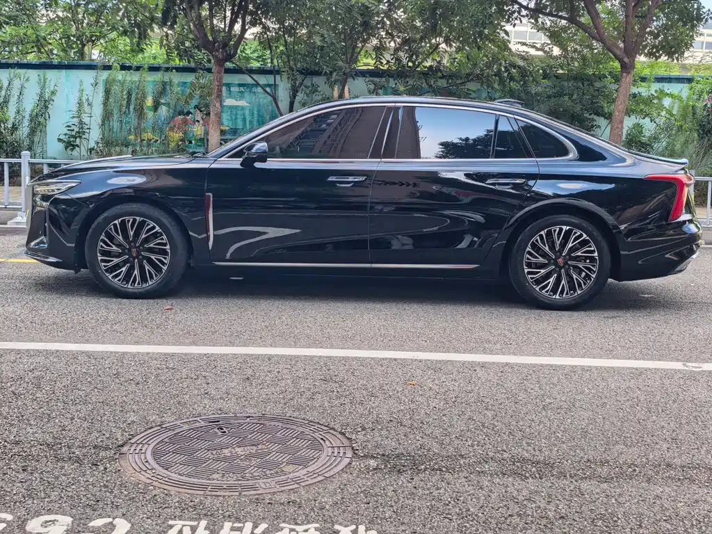 Hongqi Hongqi H5 — миниатюра 10