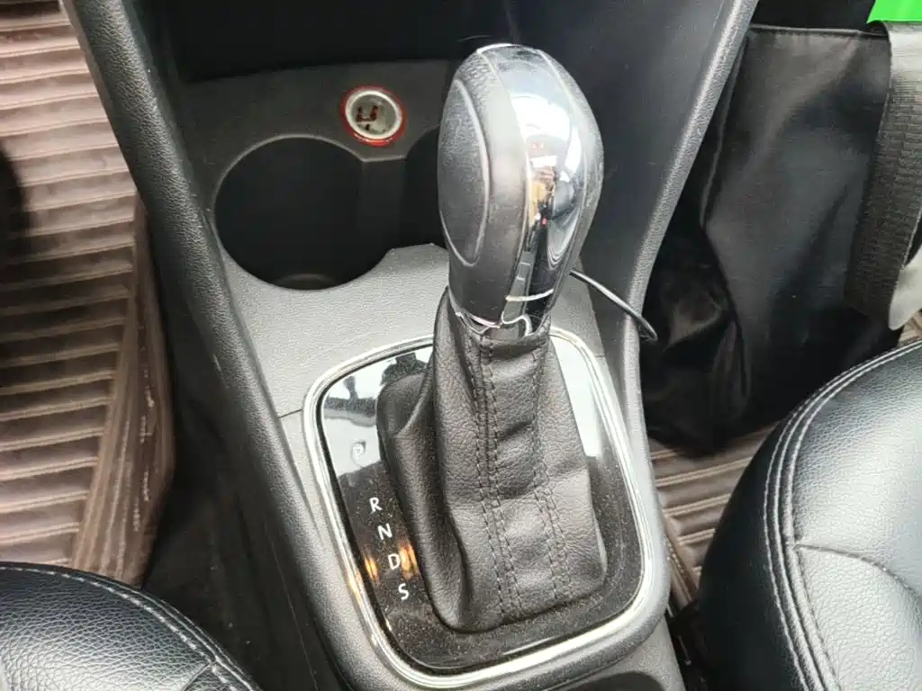 Volkswagen Polo — миниатюра 14