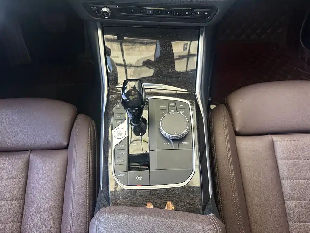 BMW 3 Series — миниатюра 11