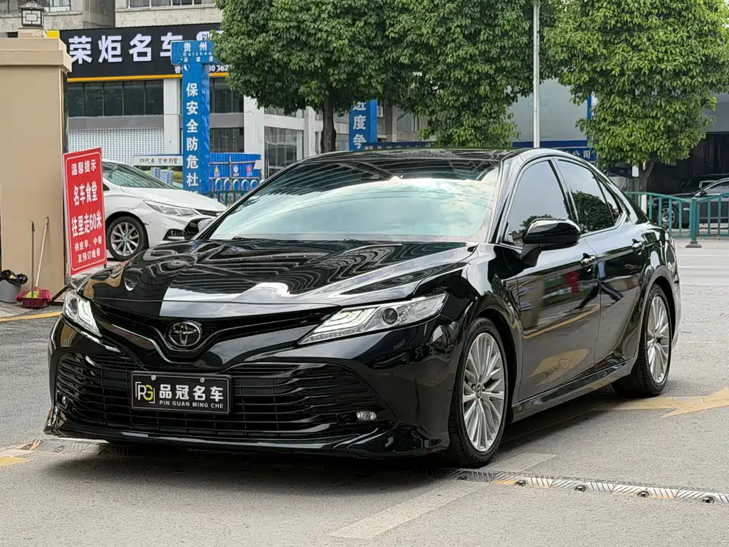 Купить Toyota Camry