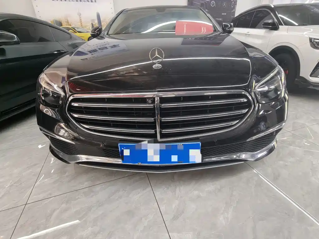 Mercedes-Benz E-Class — миниатюра 2