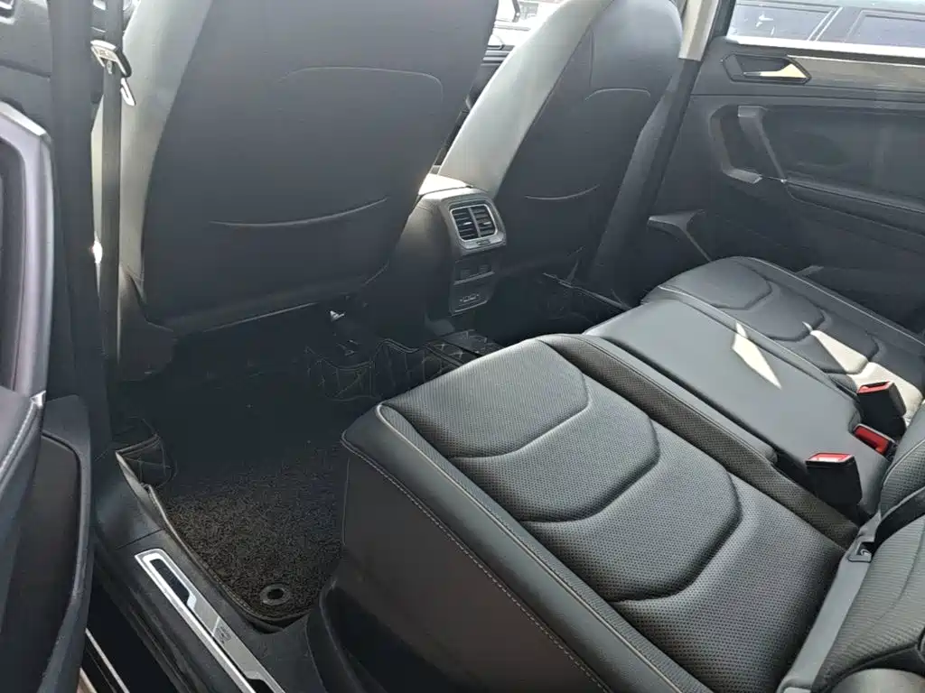Volkswagen Tiguan L — миниатюра 17