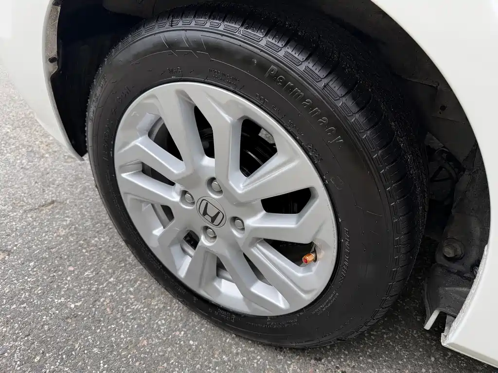 Honda Fit — миниатюра 10