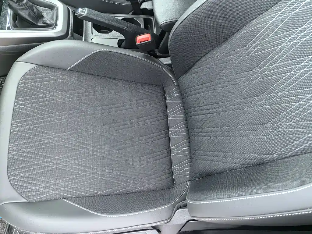 Volkswagen T-Cross — миниатюра 4