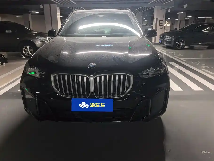 BMW X5 2025 xDrive 40Li M Sport