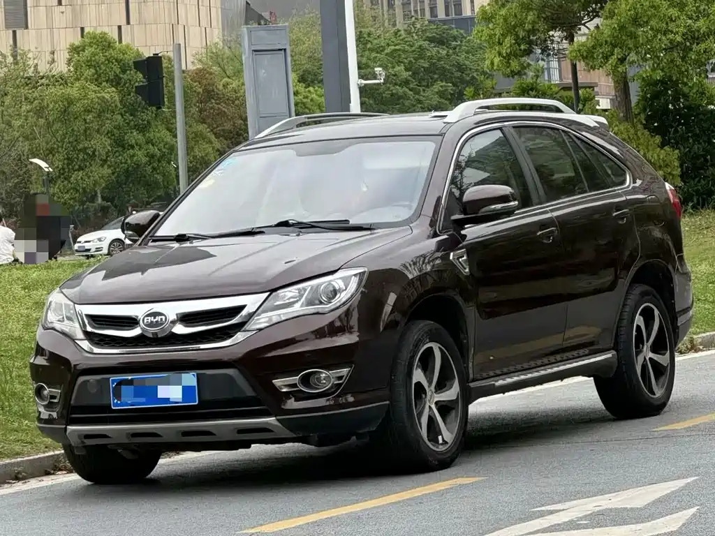 Купить BYD S7