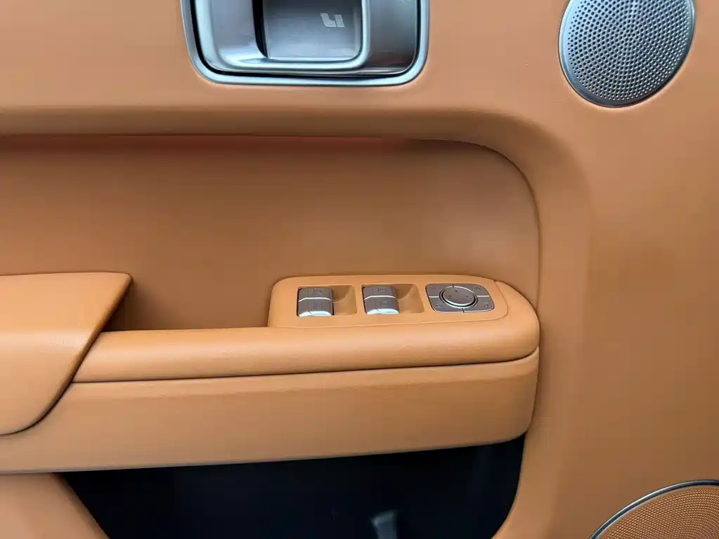 Li Auto Li L7 — миниатюра 4