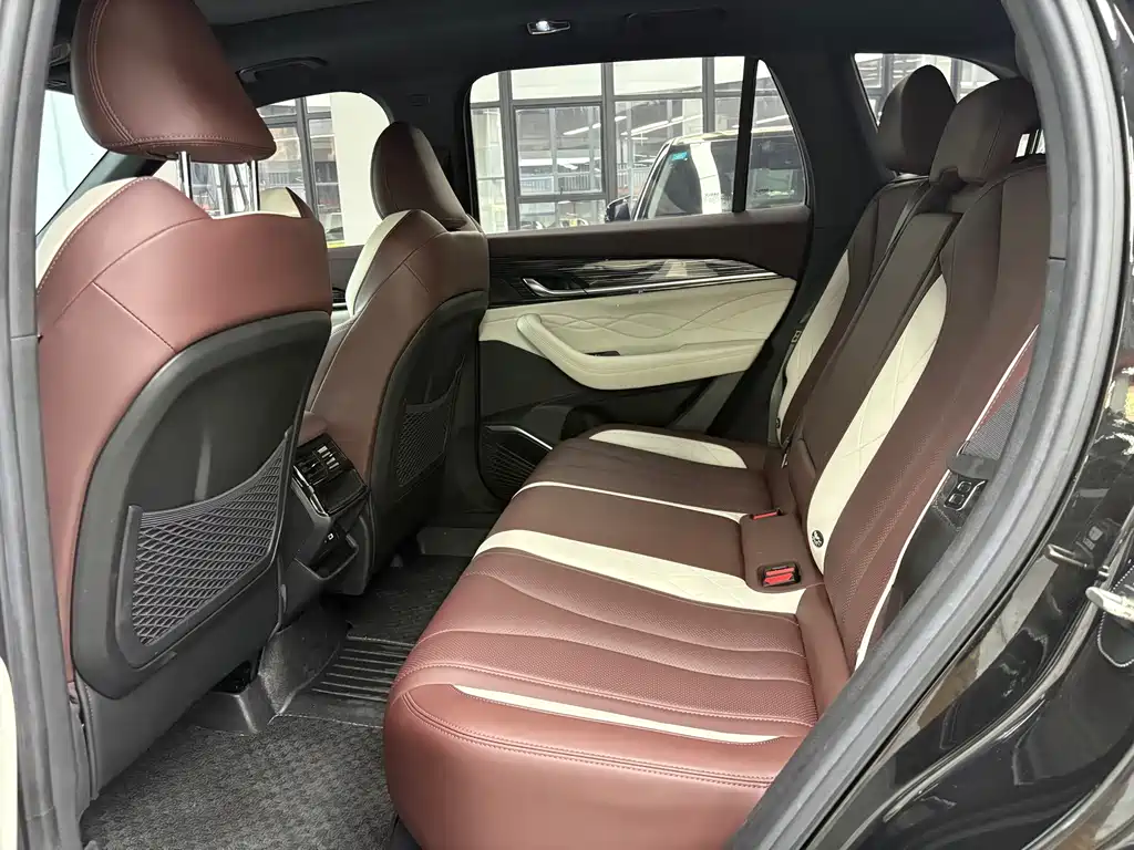 Geely Xingyue L — миниатюра 6