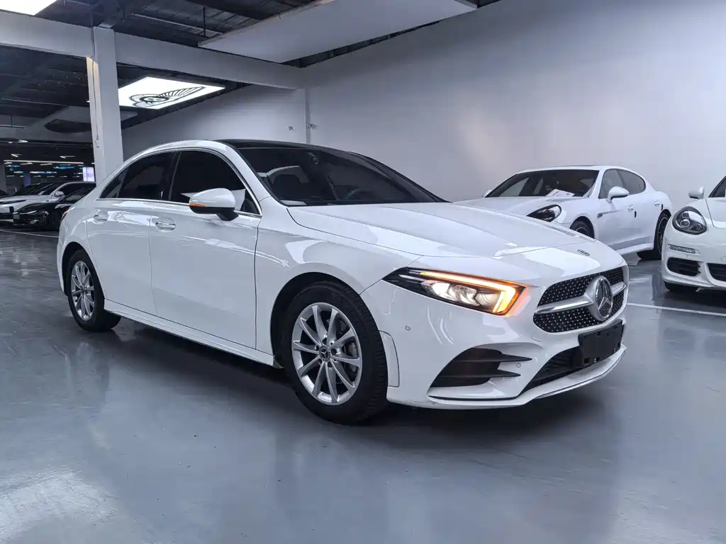 MERCEDES-BENZ A CLASS