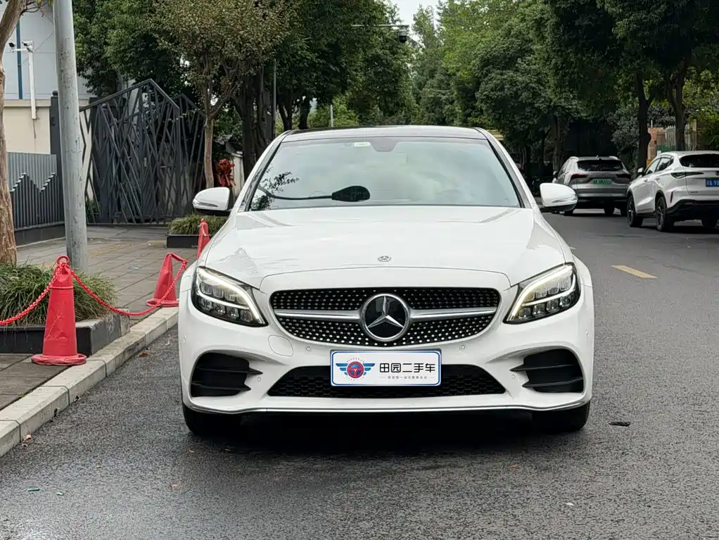 Mercedes-Benz C-Class — миниатюра 2