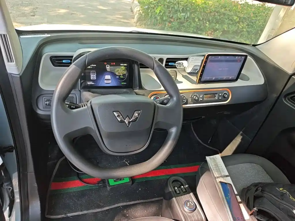 Wuling MINIEV — миниатюра 10