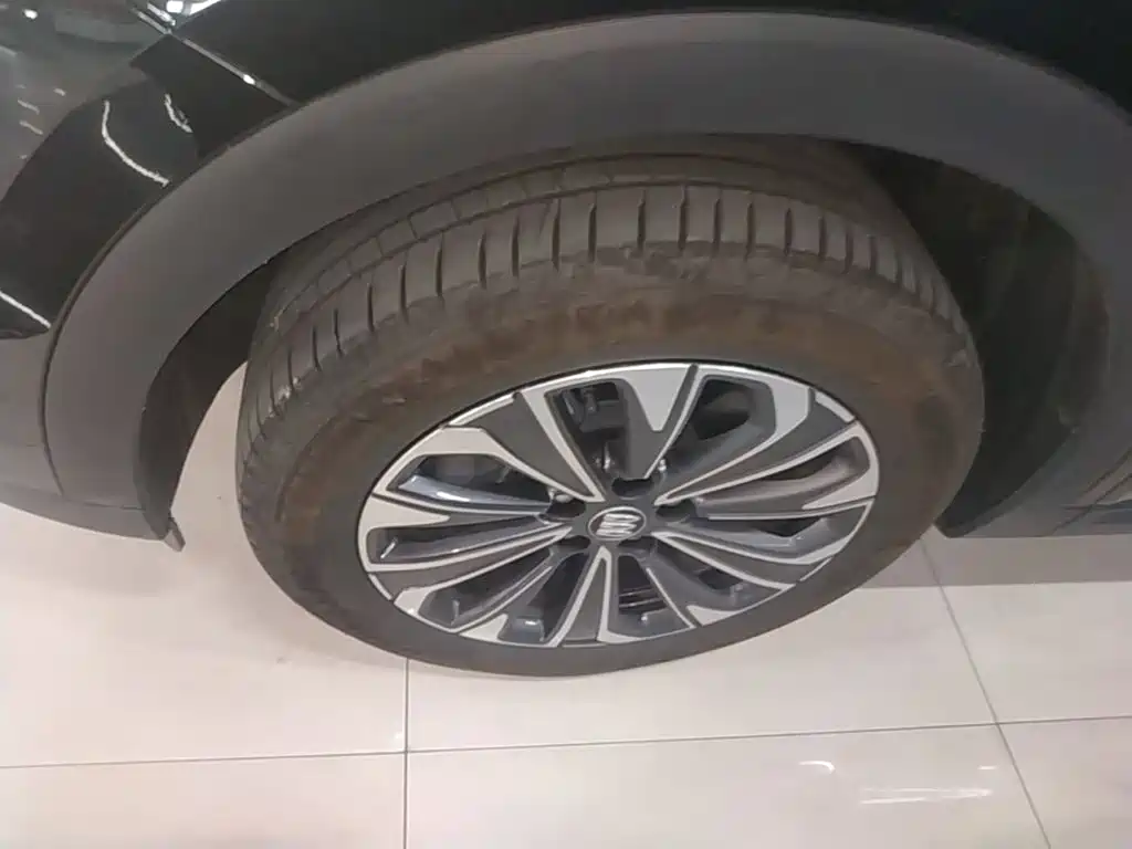 Buick Envision Plus — миниатюра 23