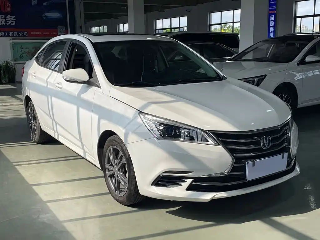 Changan Eado DT — миниатюра 3
