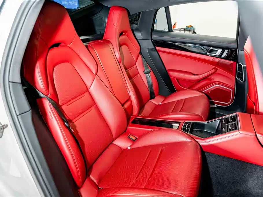 Porsche Panamera — миниатюра 24