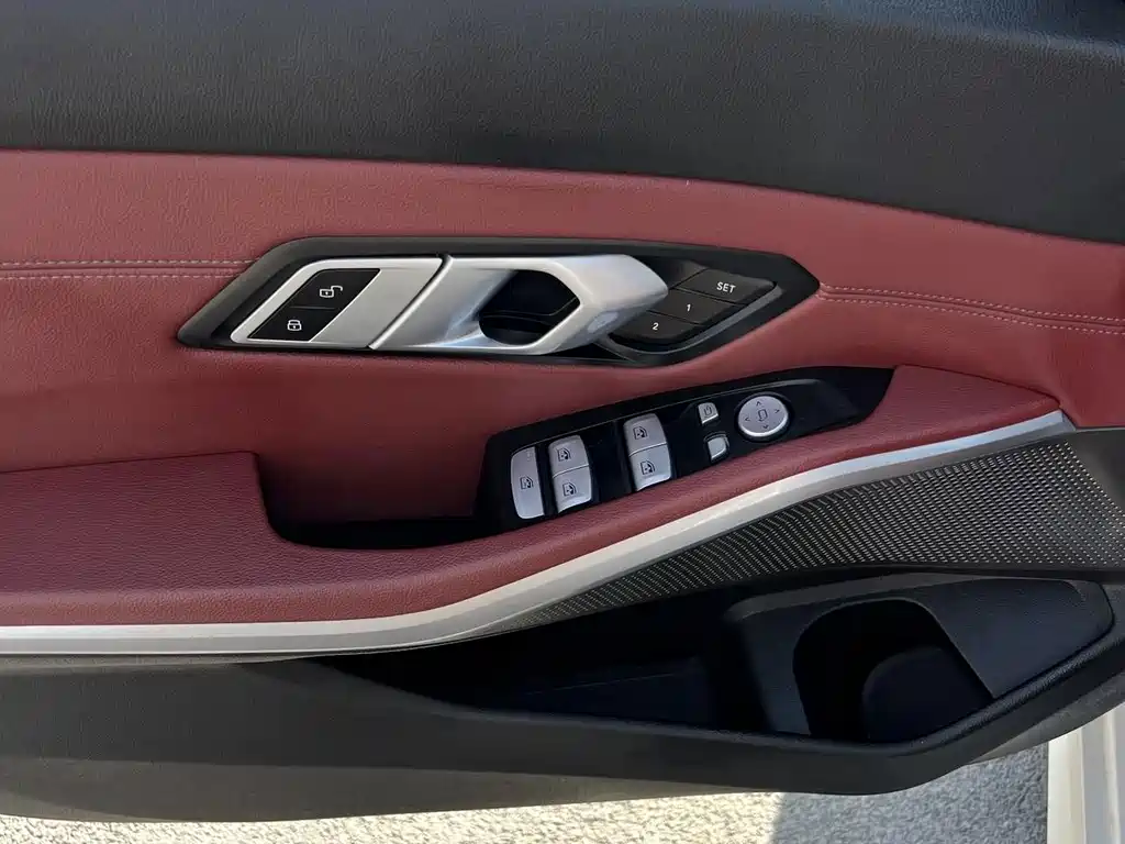 BMW 3 Series — миниатюра 18