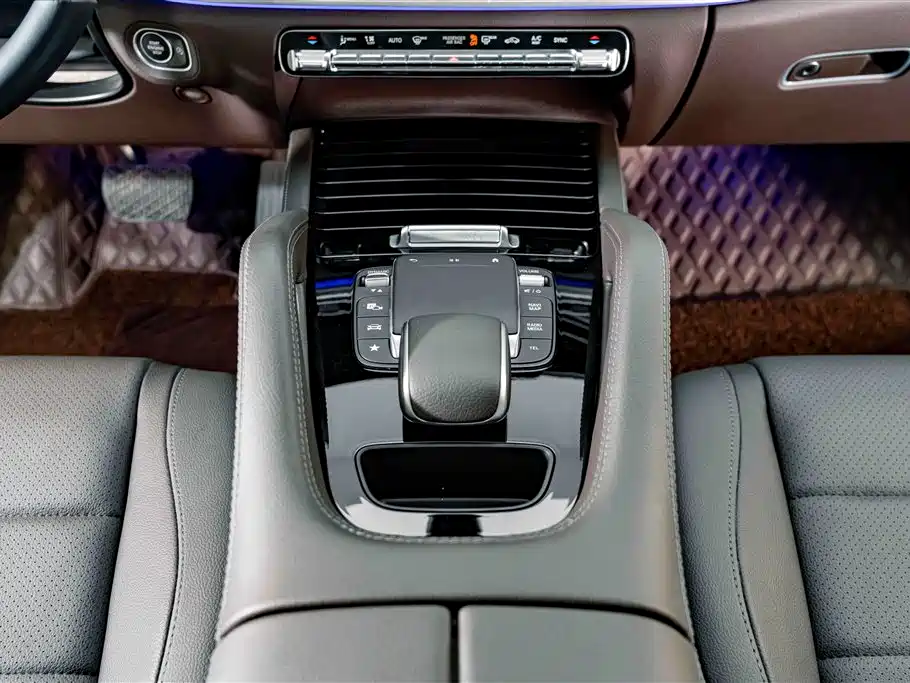 Mercedes-Benz GLE (Import) — миниатюра 14