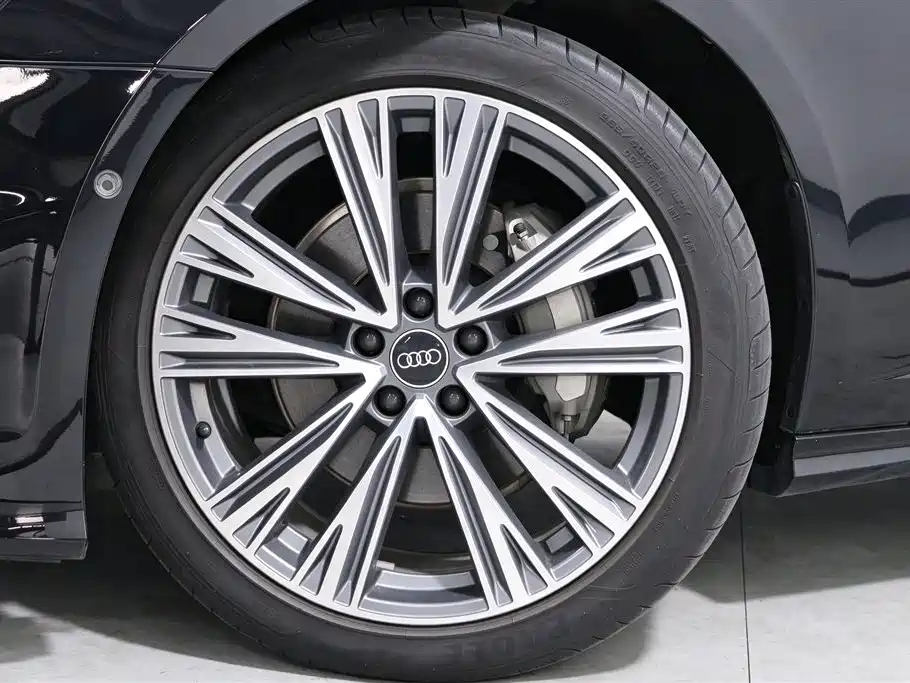 Audi A6L — миниатюра 21