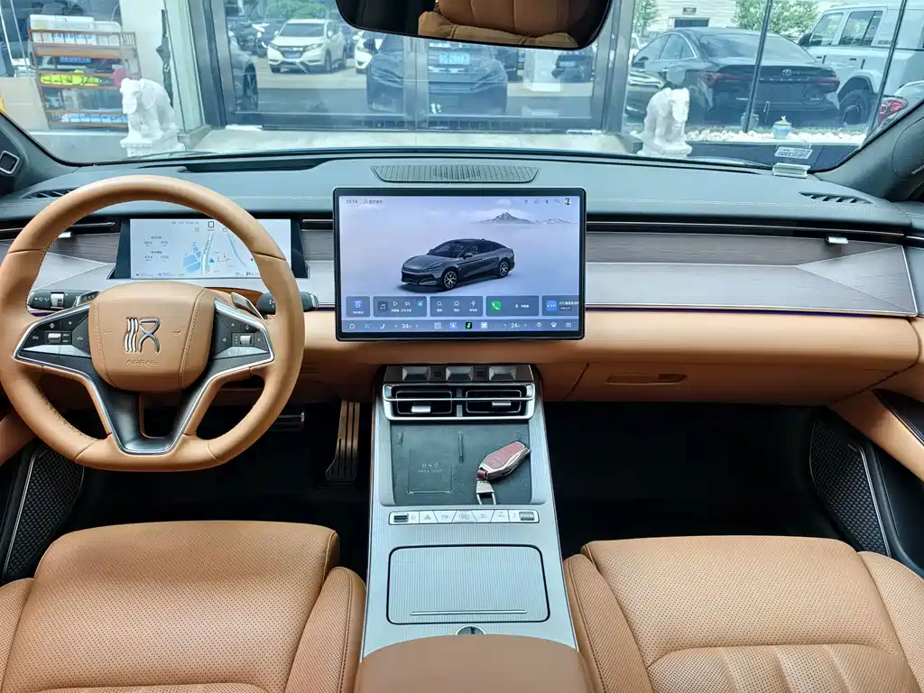 BYD Han L — миниатюра 7