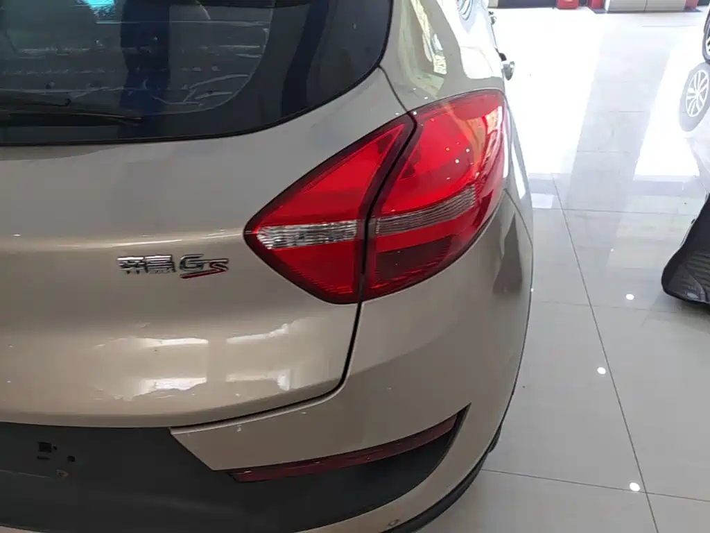 Geely Emgrand GS — миниатюра 8