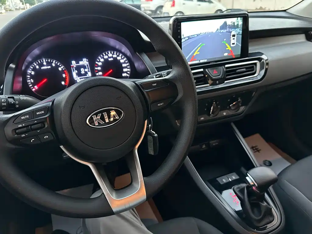Kia Forte — миниатюра 13