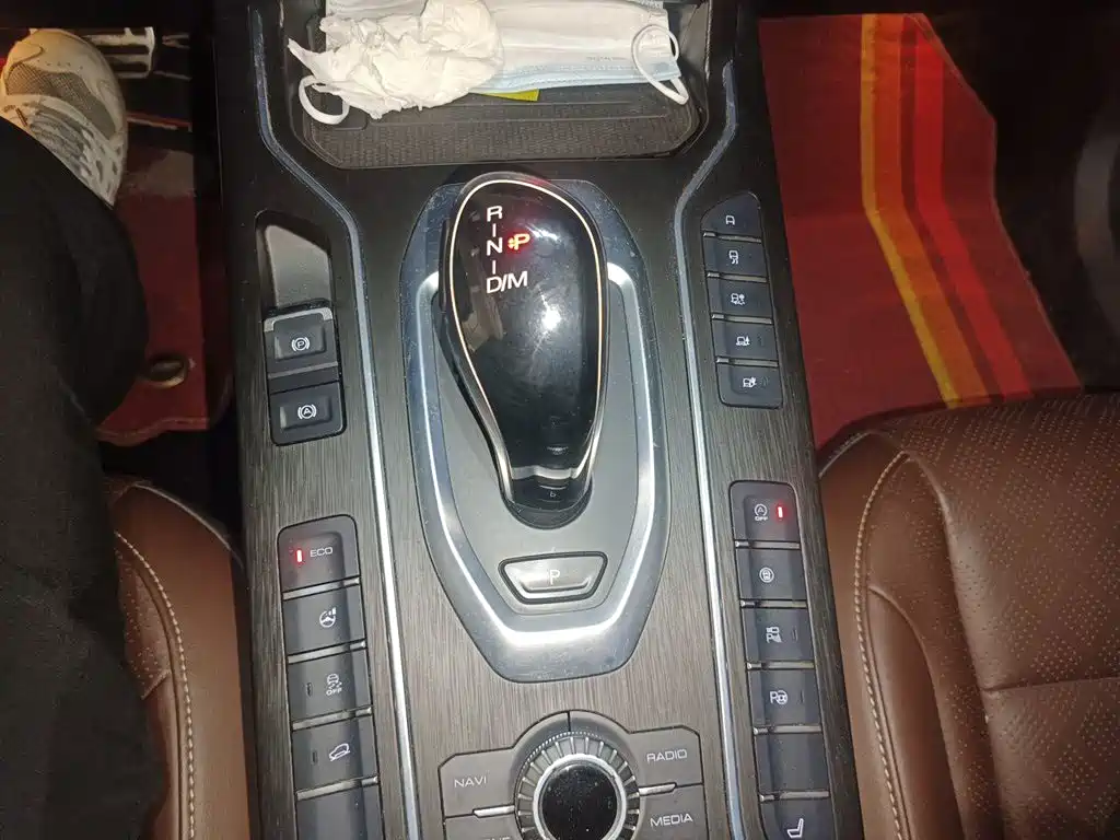 Wey Wey VV6 — миниатюра 10