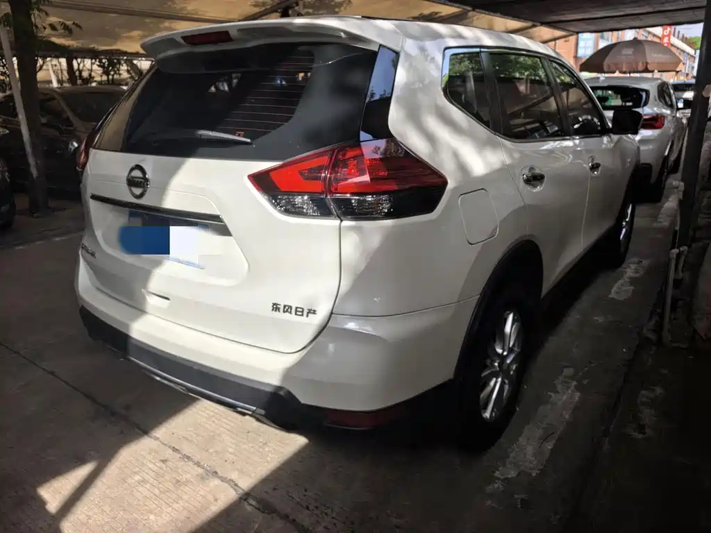 Nissan X-Trail — миниатюра 15
