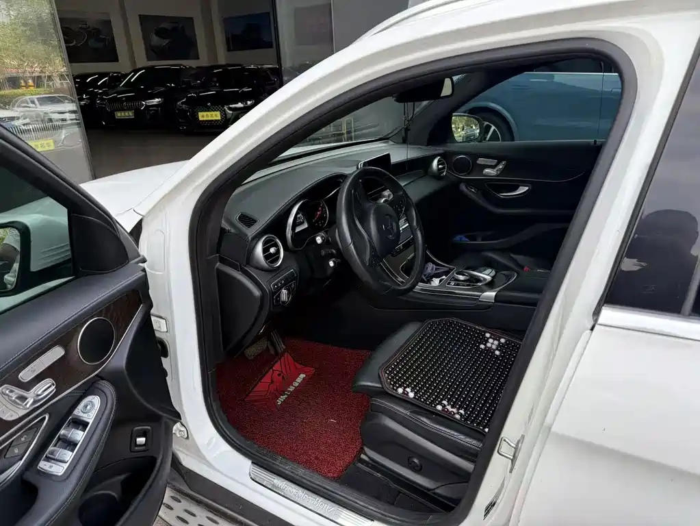Mercedes-Benz GLC — миниатюра 8