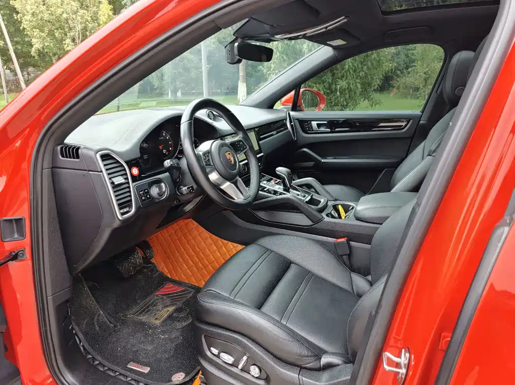 Porsche Cayenne — миниатюра 9
